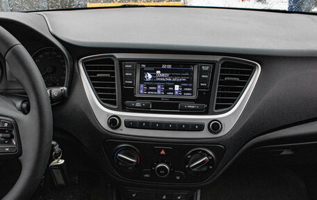 Hyundai Solaris II рестайлинг, 2018 год, 1 099 000 рублей, 7 фотография