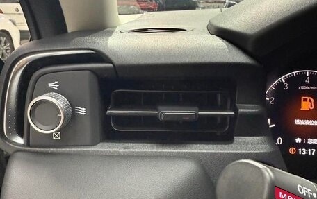 Honda Vezel, 2022 год, 1 610 000 рублей, 12 фотография