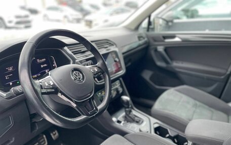 Volkswagen Tiguan II, 2019 год, 1 900 000 рублей, 10 фотография