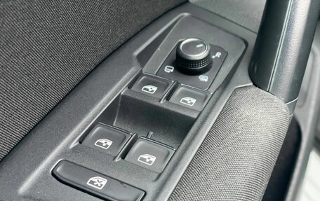 Volkswagen Tiguan II, 2019 год, 1 900 000 рублей, 8 фотография