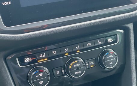 Volkswagen Tiguan II, 2019 год, 1 900 000 рублей, 20 фотография