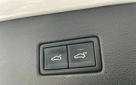 Volkswagen Tiguan II, 2019 год, 1 900 000 рублей, 30 фотография