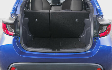 Toyota Yaris, 2020 год, 1 149 000 рублей, 8 фотография