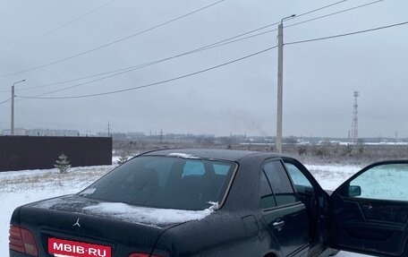 Mercedes-Benz E-Класс, 1996 год, 160 000 рублей, 4 фотография