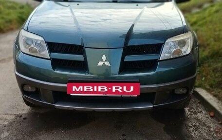Mitsubishi Outlander III рестайлинг 3, 2006 год, 540 000 рублей, 3 фотография