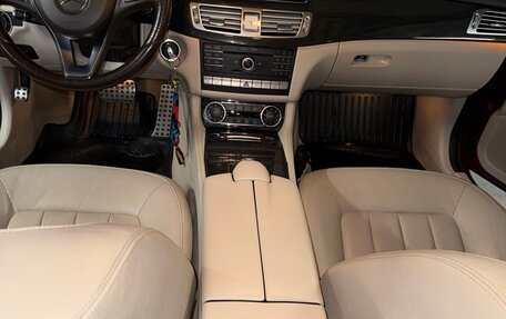 Mercedes-Benz CLS, 2014 год, 2 700 000 рублей, 19 фотография