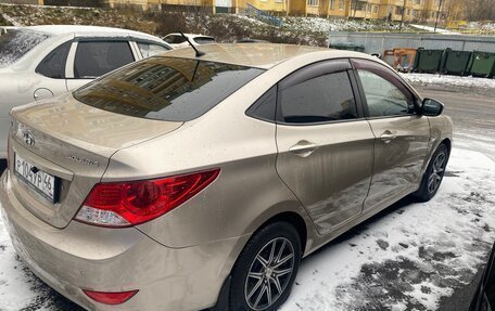 Hyundai Solaris II рестайлинг, 2011 год, 770 000 рублей, 2 фотография