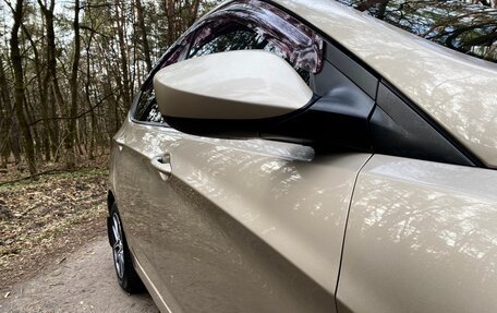 Hyundai Solaris II рестайлинг, 2011 год, 770 000 рублей, 24 фотография