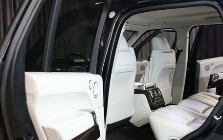 Land Rover Range Rover IV рестайлинг, 2013 год, 3 049 000 рублей, 15 фотография