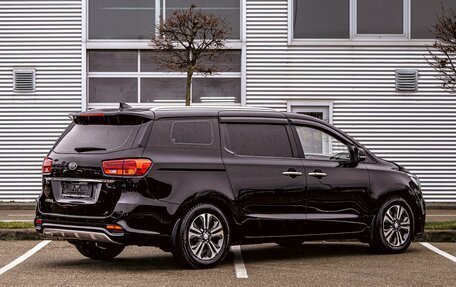 KIA Carnival III, 2019 год, 2 495 000 рублей, 6 фотография
