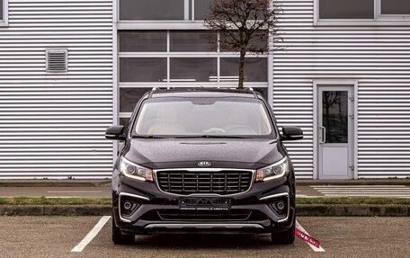 KIA Carnival III, 2019 год, 2 495 000 рублей, 2 фотография