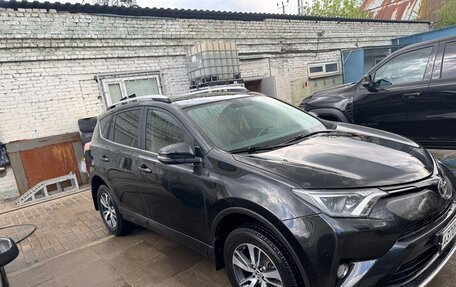 Toyota RAV4, 2016 год, 1 900 000 рублей, 2 фотография