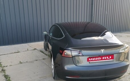 Tesla Model 3 I, 2018 год, 3 000 000 рублей, 8 фотография