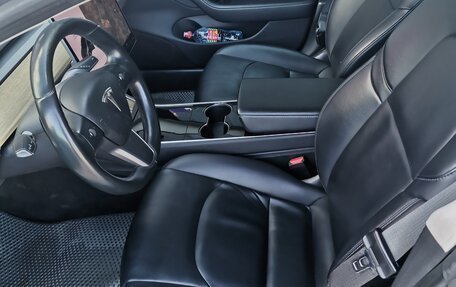 Tesla Model 3 I, 2018 год, 3 000 000 рублей, 12 фотография