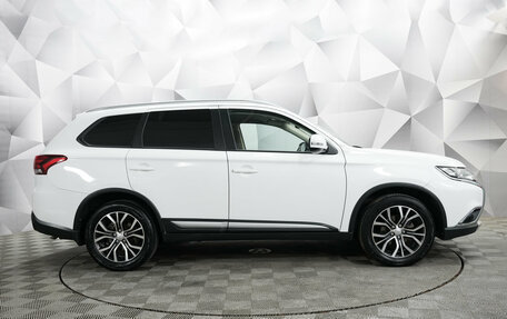 Mitsubishi Outlander III рестайлинг 3, 2018 год, 2 150 000 рублей, 6 фотография