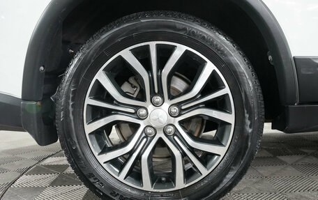 Mitsubishi Outlander III рестайлинг 3, 2018 год, 2 150 000 рублей, 9 фотография