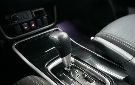 Mitsubishi Outlander III рестайлинг 3, 2018 год, 2 150 000 рублей, 15 фотография