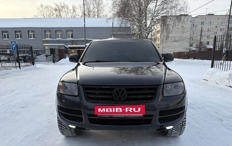 Volkswagen Touareg III, 2003 год, 800 000 рублей, 3 фотография
