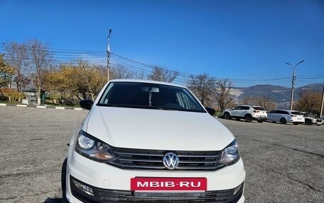 Volkswagen Polo VI (EU Market), 2017 год, 1 440 000 рублей, 2 фотография