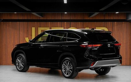 Toyota Highlander, 2025 год, 5 980 000 рублей, 7 фотография