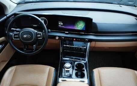 KIA Carnival, 2020 год, 3 600 000 рублей, 9 фотография