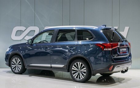 Mitsubishi Outlander III рестайлинг 3, 2021 год, 2 399 000 рублей, 2 фотография