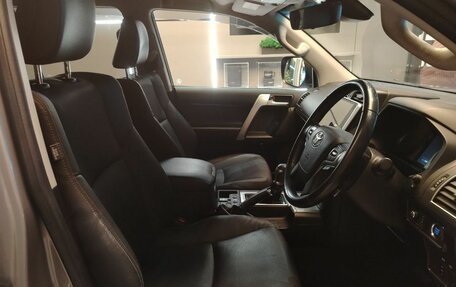 Toyota Land Cruiser Prado 150 рестайлинг 2, 2022 год, 6 399 000 рублей, 13 фотография