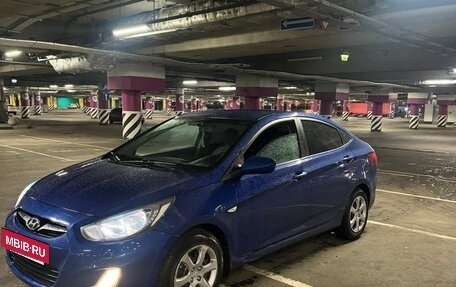 Hyundai Solaris II рестайлинг, 2011 год, 580 000 рублей, 7 фотография