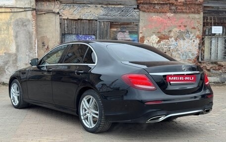 Mercedes-Benz E-Класс, 2016 год, 2 190 000 рублей, 7 фотография