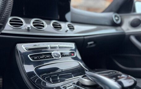 Mercedes-Benz E-Класс, 2016 год, 2 190 000 рублей, 19 фотография