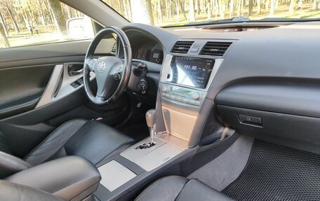 Toyota Camry, 2010 год, 1 300 000 рублей, 5 фотография