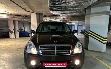 SsangYong Rexton III, 2011 год, 880 000 рублей, 2 фотография