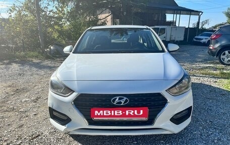 Hyundai Solaris II рестайлинг, 2017 год, 830 000 рублей, 22 фотография