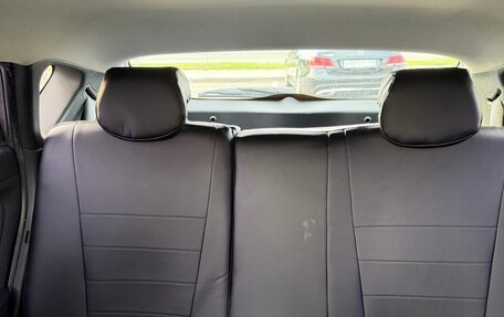 Hyundai Solaris II рестайлинг, 2013 год, 800 000 рублей, 12 фотография