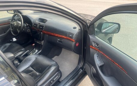 Toyota Avensis III рестайлинг, 2006 год, 850 000 рублей, 9 фотография