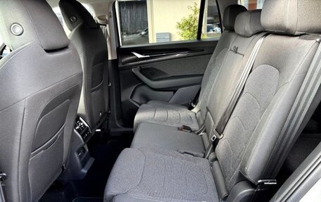 Skoda Kodiaq I, 2025 год, 7 950 000 рублей, 9 фотография