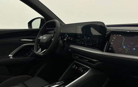 Audi Q5, 2025 год, 10 990 000 рублей, 15 фотография