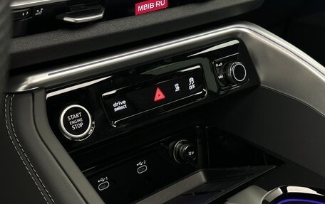 Audi Q5, 2025 год, 10 990 000 рублей, 18 фотография