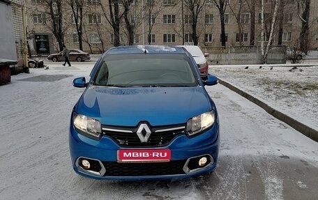 Renault Sandero II рестайлинг, 2015 год, 960 000 рублей, 1 фотография