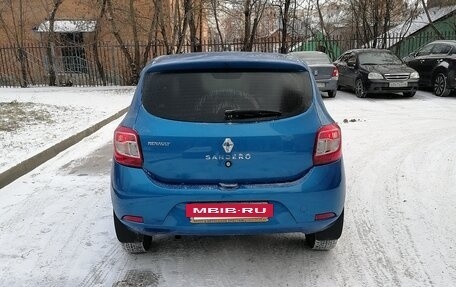 Renault Sandero II рестайлинг, 2015 год, 960 000 рублей, 5 фотография