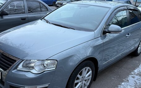 Volkswagen Passat B6, 2010 год, 895 000 рублей, 2 фотография