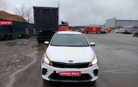 KIA Rio IV, 2021 год, 1 350 000 рублей, 1 фотография
