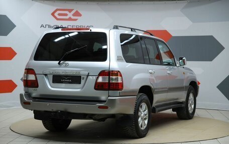 Toyota Land Cruiser 100 рестайлинг 2, 2006 год, 1 920 000 рублей, 5 фотография