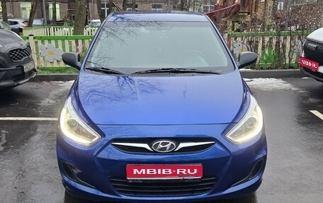 Hyundai Solaris II рестайлинг, 2013 год, 950 000 рублей, 1 фотография