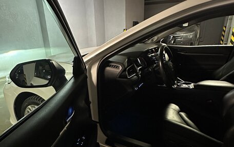 Toyota Camry, 2020 год, 3 700 000 рублей, 6 фотография