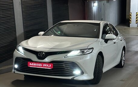 Toyota Camry, 2020 год, 3 700 000 рублей, 5 фотография