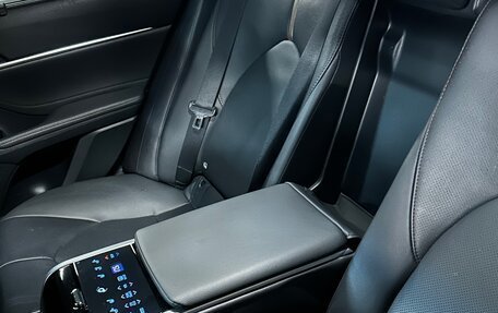 Toyota Camry, 2020 год, 3 700 000 рублей, 11 фотография