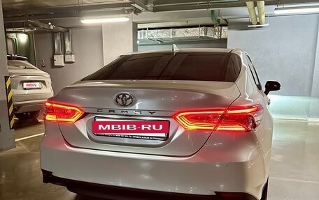 Toyota Camry, 2020 год, 3 700 000 рублей, 13 фотография