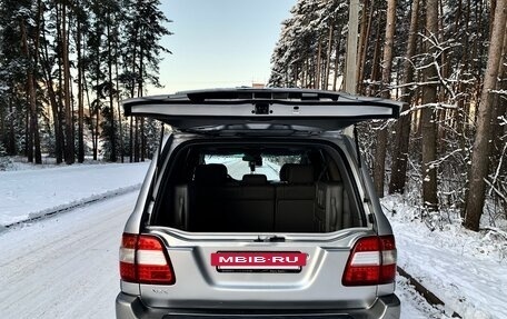 Toyota Land Cruiser 100 рестайлинг 2, 2006 год, 2 175 000 рублей, 6 фотография