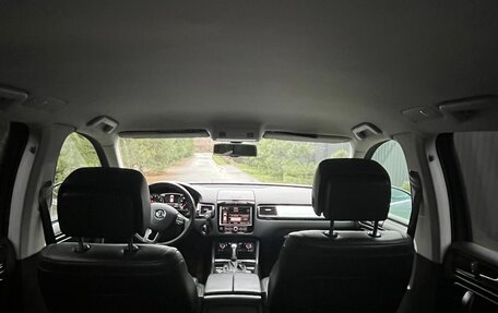 Volkswagen Touareg III, 2010 год, 2 200 000 рублей, 6 фотография